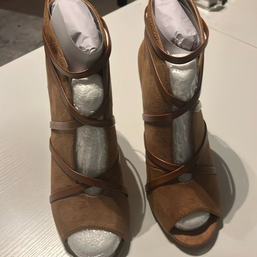 Journee Collection Samara Booties
